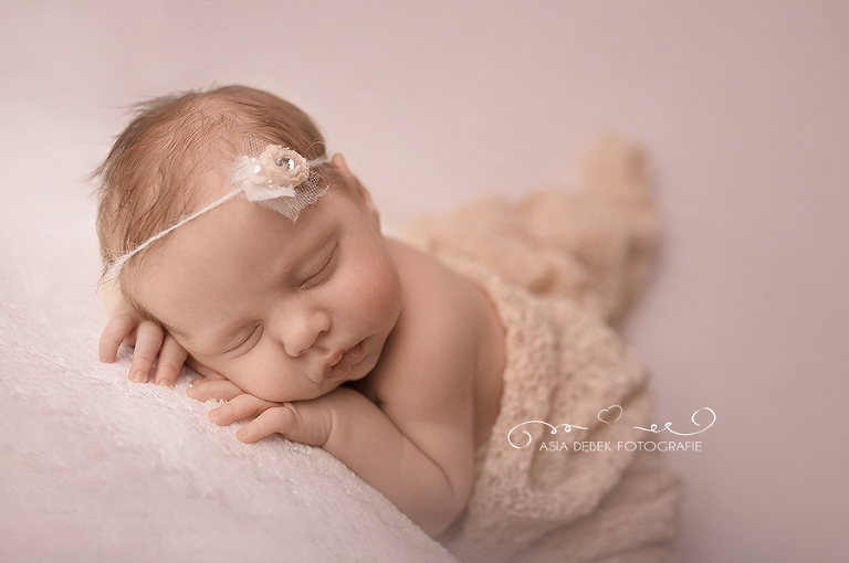 sesja noworodkowa Police fotograf Przyjaźni asia dębek noworodek zdjęcia