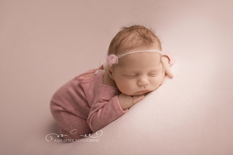 sesja noworodkowa Police fotograf Przyjaźni asia dębek noworodek zdjęcia